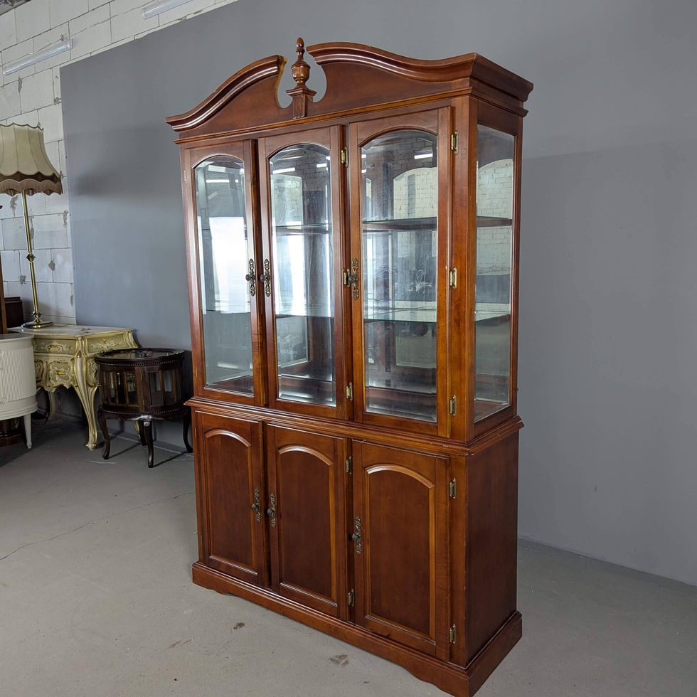 Išskirtinė indauja su veidrodiniu vidumi