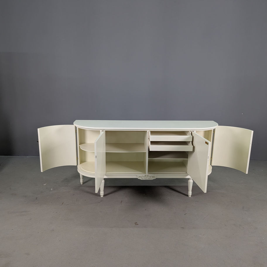 Gustavian stiliaus komoda