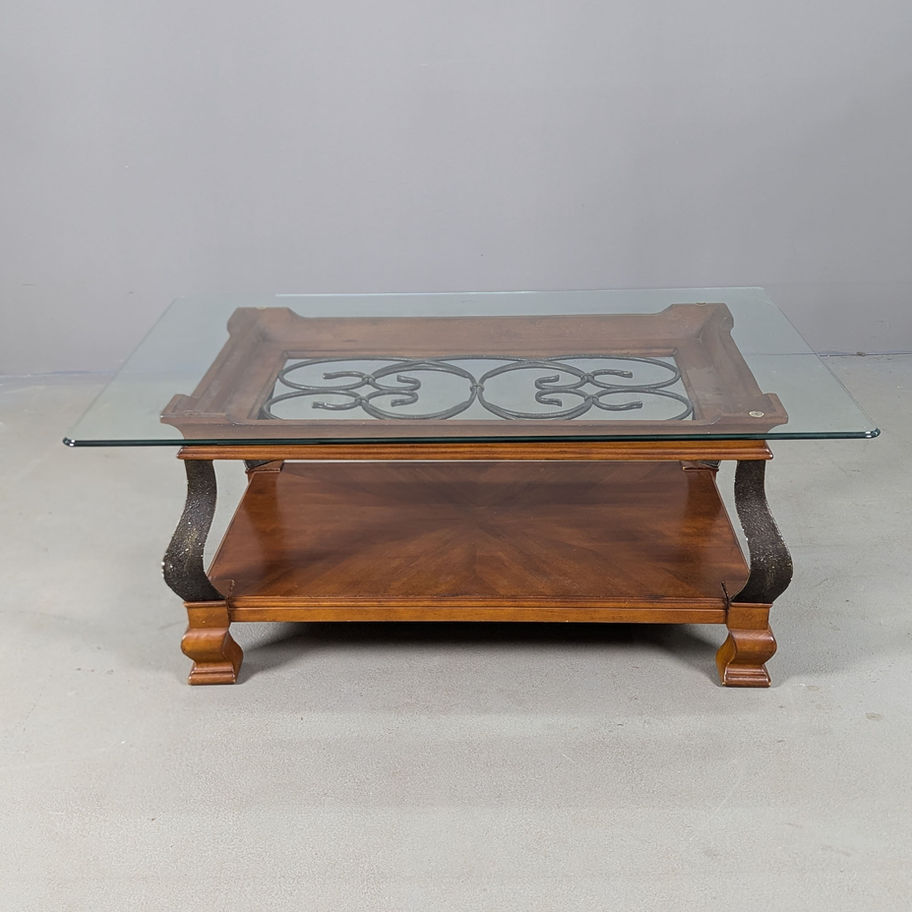 Svetainės staliukas, dėvėti baldai, vintažiniai baldai