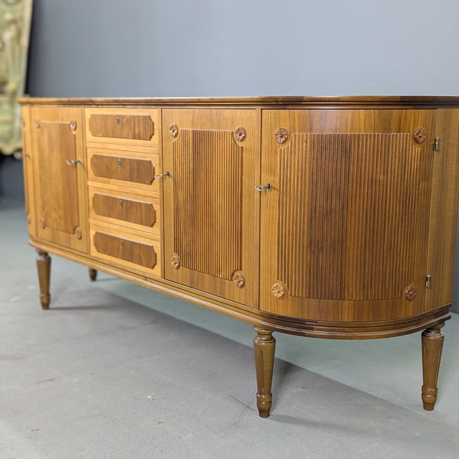 Gustavian stiliaus komoda