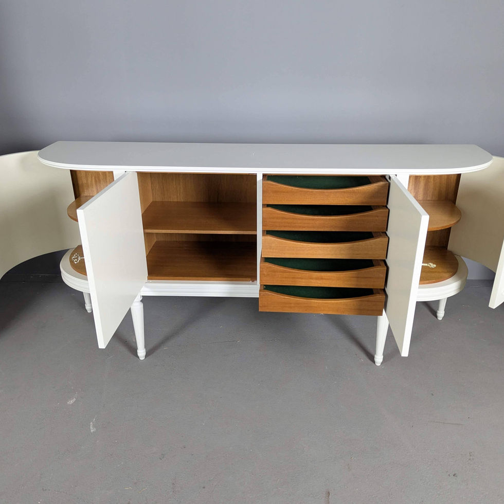 Gustavian stiliaus balta komoda