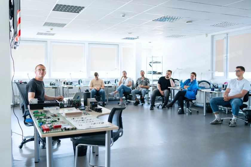 From soldering to leadership – EMS Academy 1