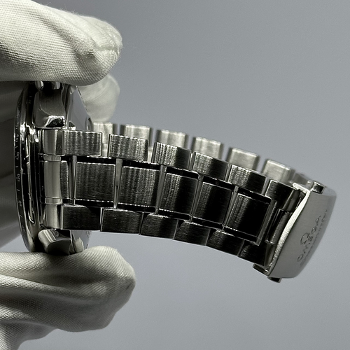 OMEGA スピードマスター デイト Ref,3210.50 Cal.1164B オーバーホール