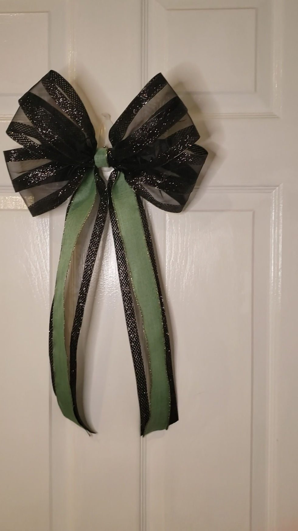 Thumbnail: Extra-large Jet black and Celadon green ribbon bow