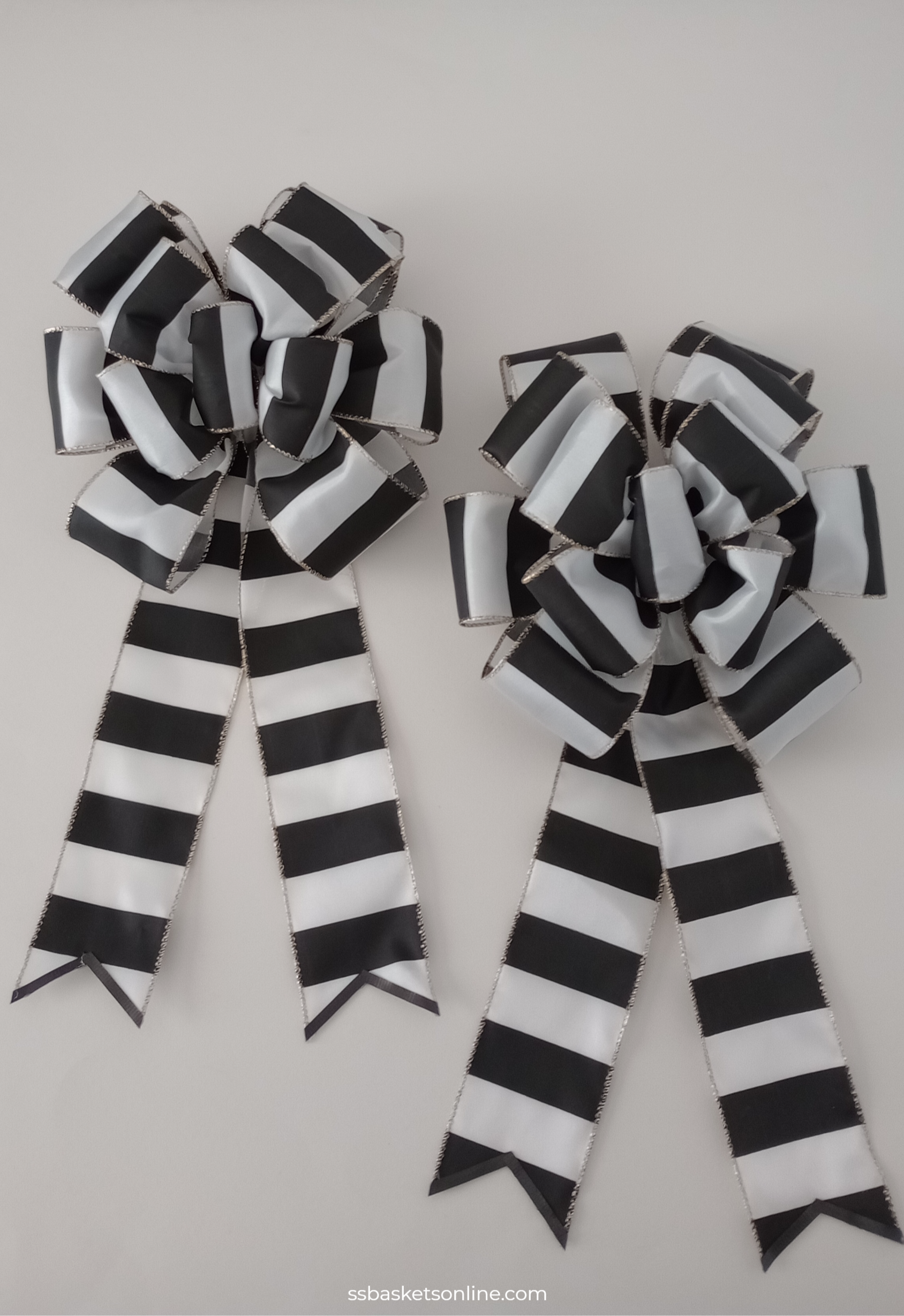 Large Black/White Gold Glitter Trim Bows – Add Glamour to Gifts & Home Decor