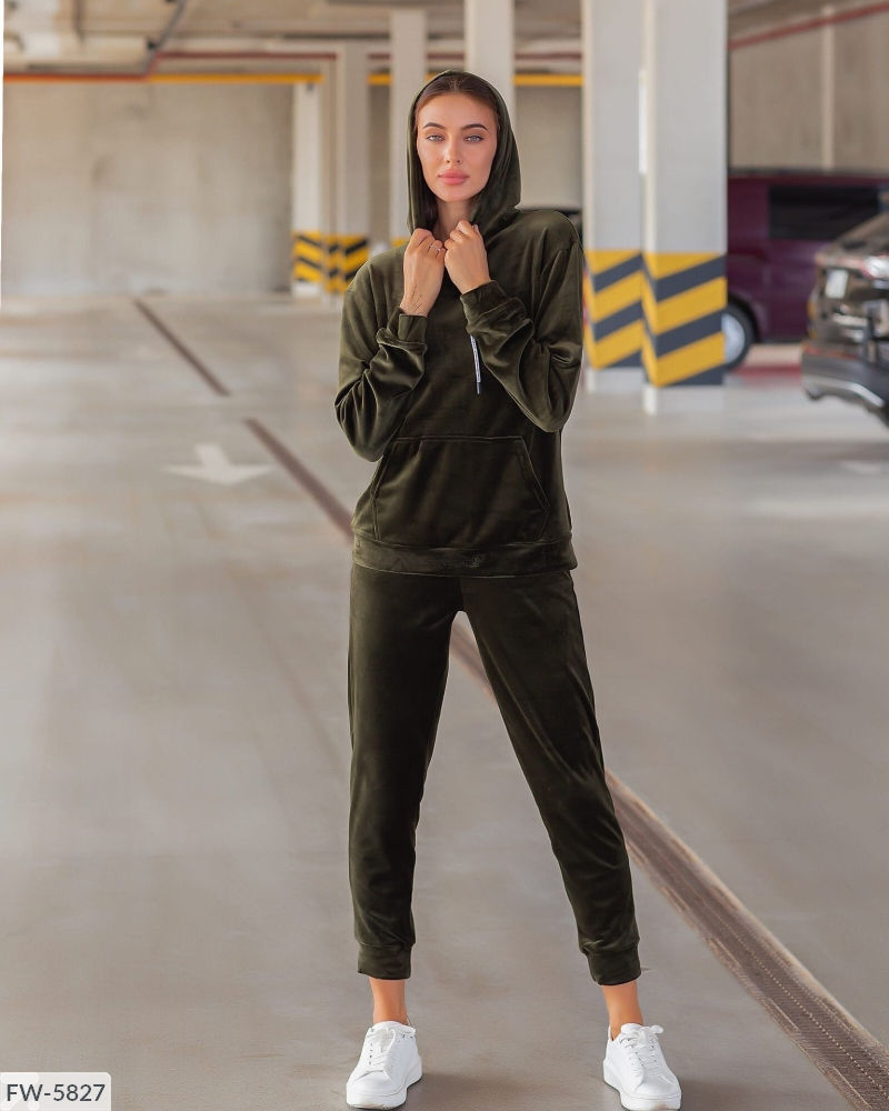 Велюровые костюмы FW-5827