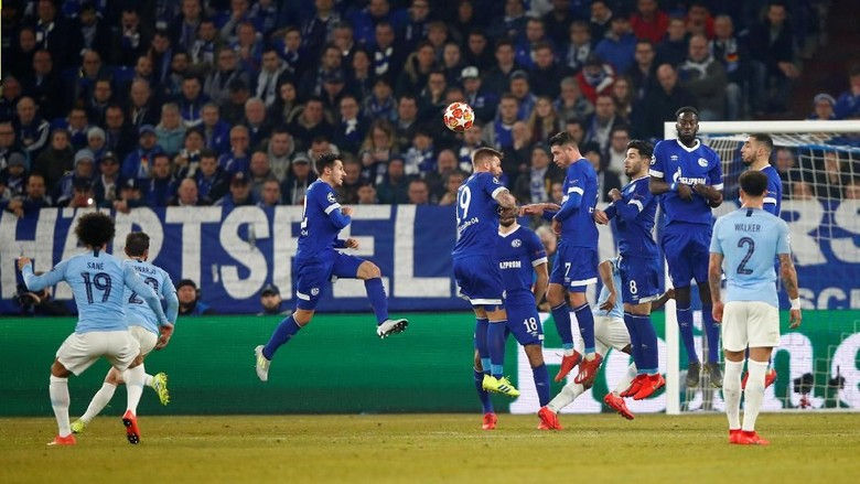 KONTAK PERKASA FUTURES | Brilian! Tendangan Bebas Leroy Sane ke Gawang Sang Mantan