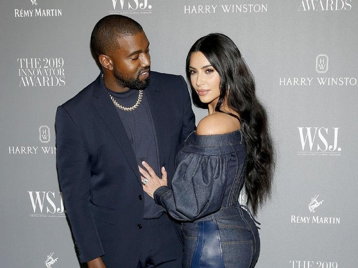PT KONTAK PERKASA | Disebut Miliarder oleh Kanye West, Kim Kardashian Dibantah Forbes