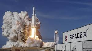 KONTAK PERKASA FUTURES | Roket Falcon Heavy Sukses Meluncur ke Angkasa