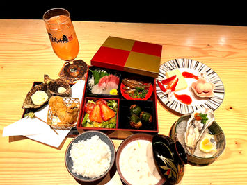 新鮮な牡蠣料理を重箱で✨