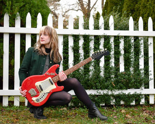 an interview with Sarah from Molly Ringworm