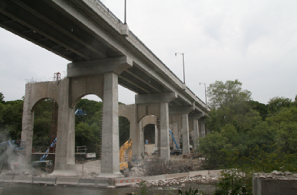 Dundas Street Structure 2