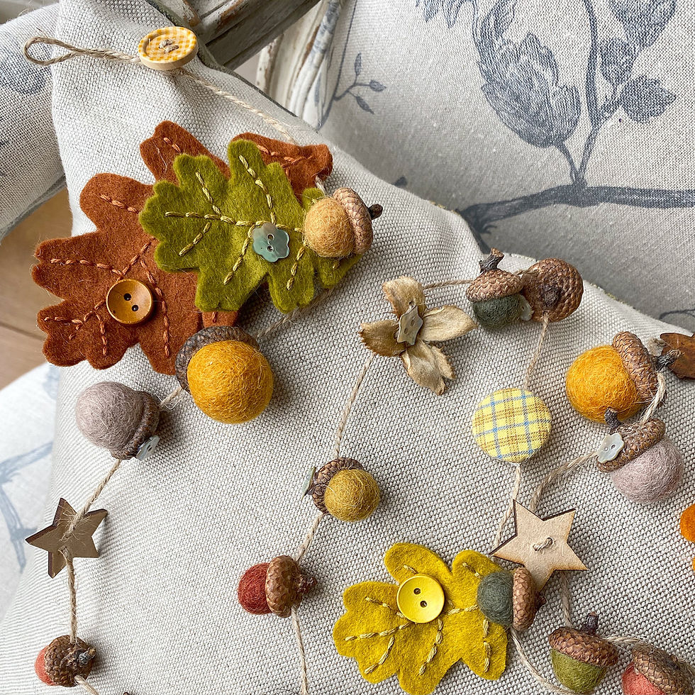 Thumbnail: Autumn garland ... Myrtle mouse