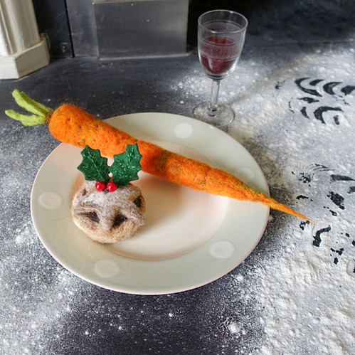 Rudolph's carrot Santa's mince pie wildandwool