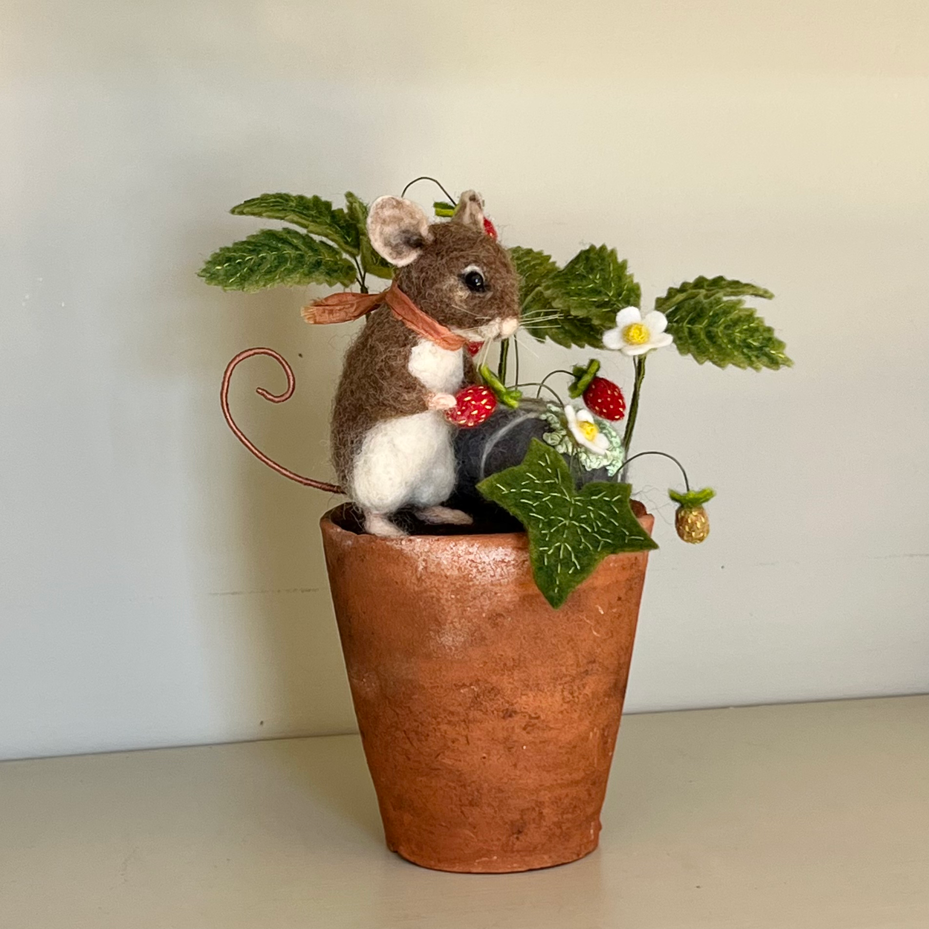 Mulberry mouse in the wild strawberries