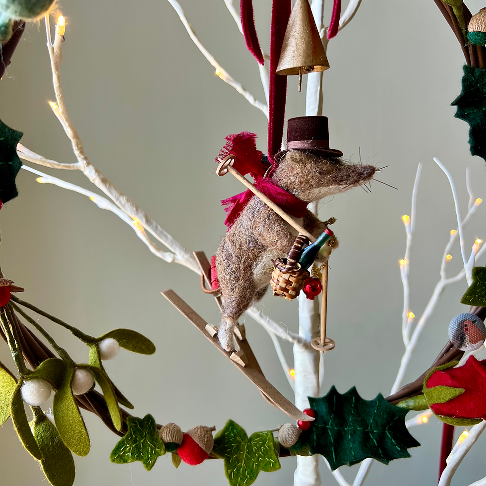 Thumbnail: Christmas wreath ... Basil the shrew