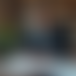 Servicios legales: Defensa en casos penales, amparos.