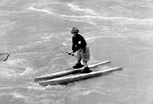 1949 paddlerwoche strohmeier mit hut.jpg