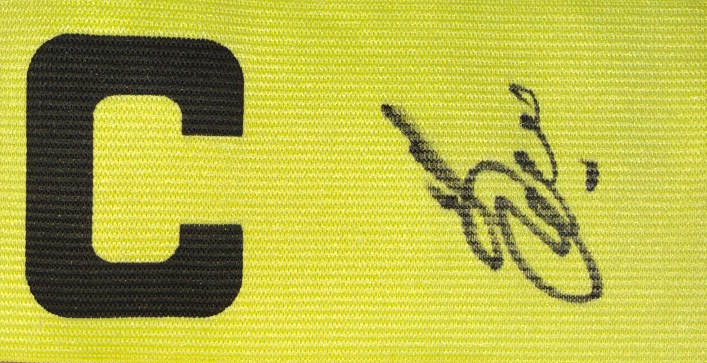 Juan Sebastián Verón Signed Captain Armband (2)