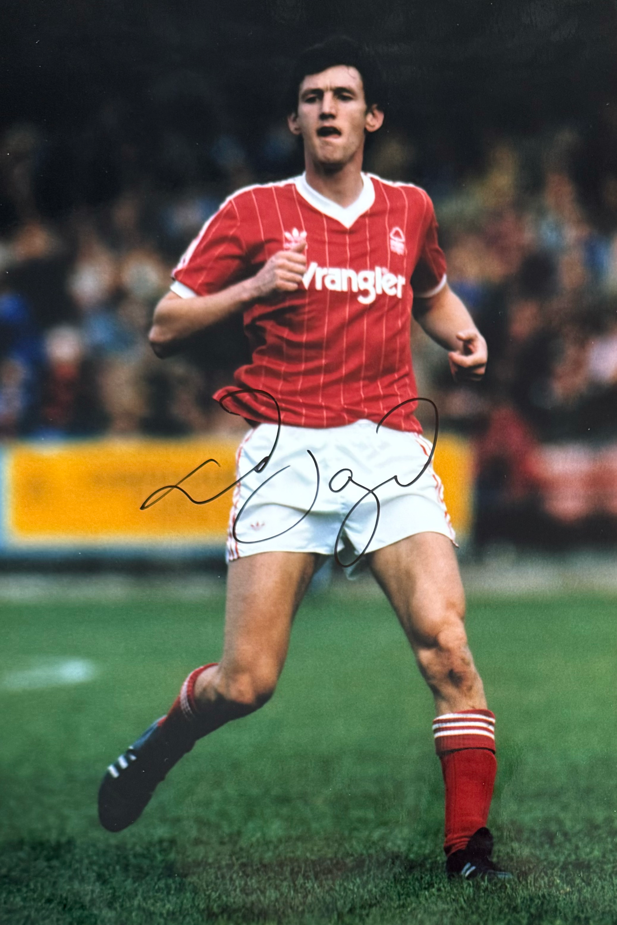 Peter Davenport Signed A4 Nottingham Forest Photo (2)