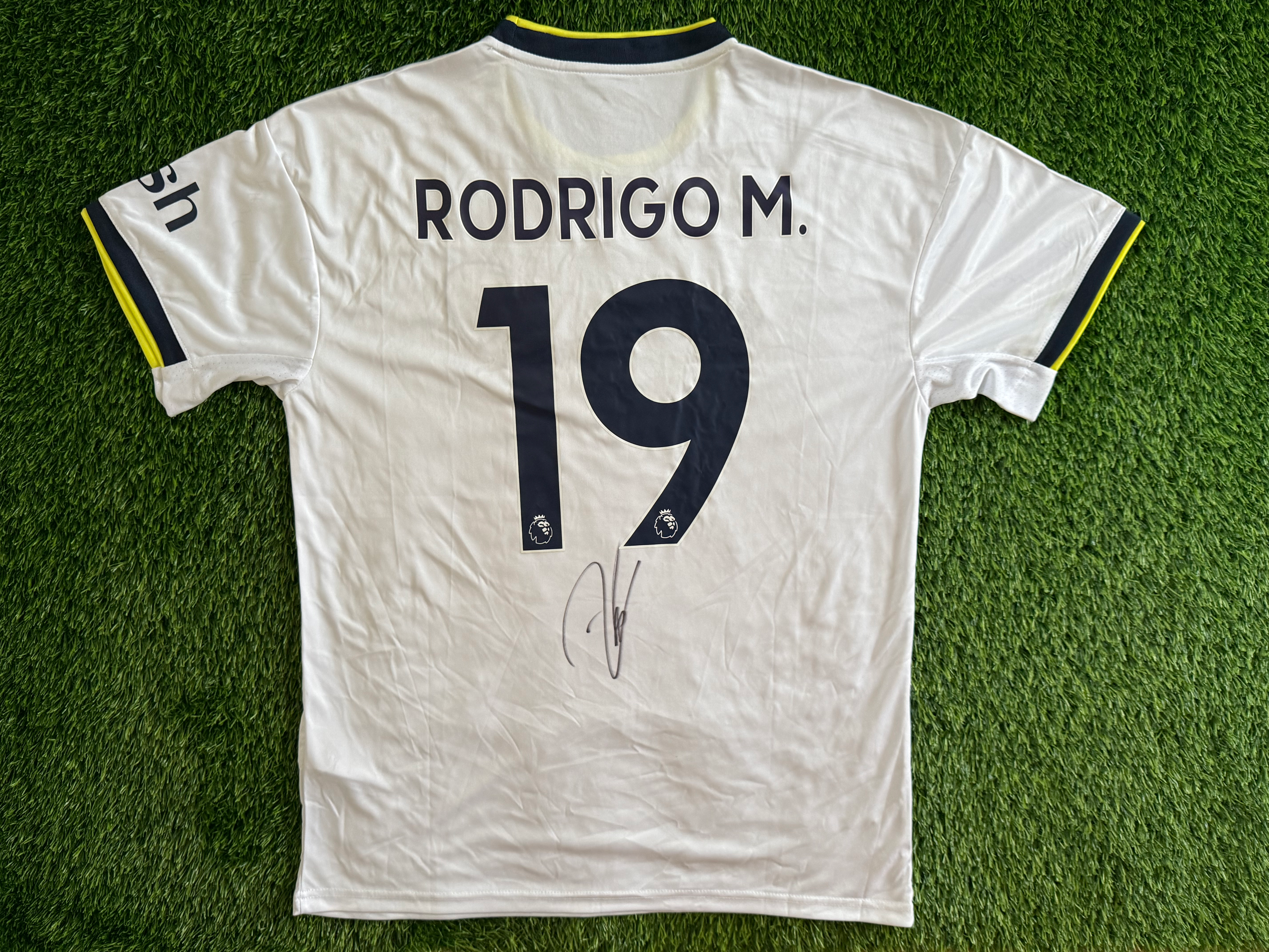 Rodrigo Moreno Signed Leeds United 2022/2023 Shirt (2)