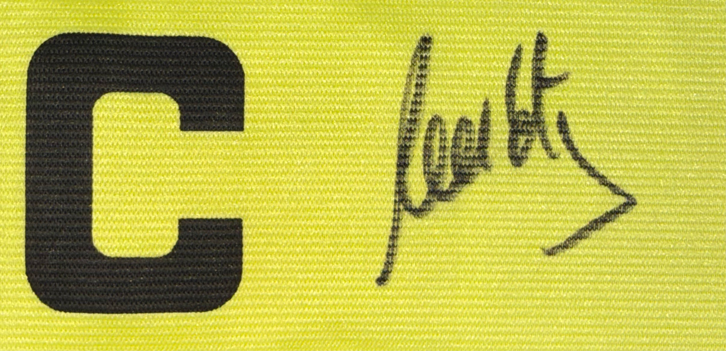 Gaizka Mendieta Signed Captain Armband (2)