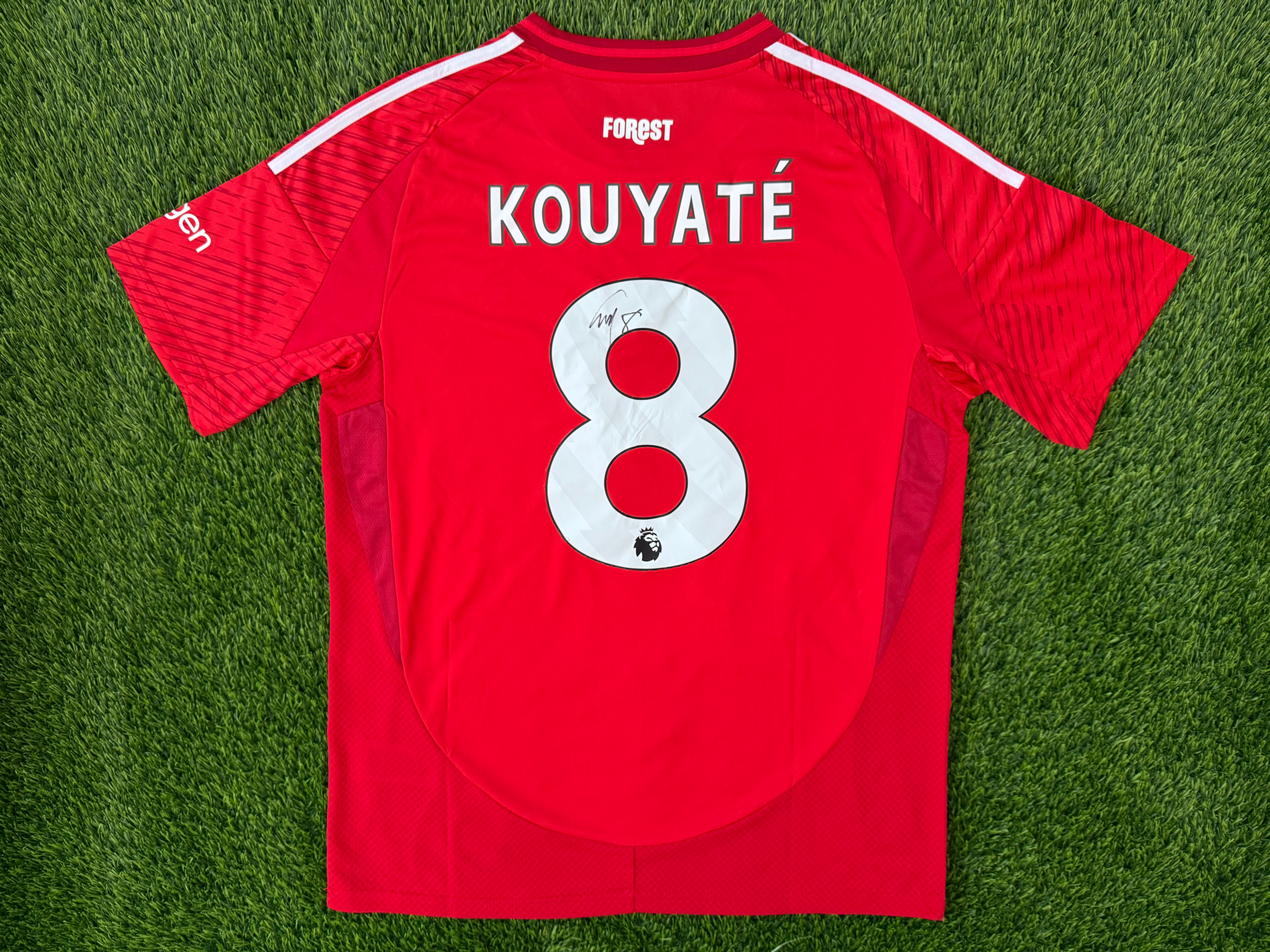 Cheikhou Kouyaté Signed Nottingham Forest Shirt 