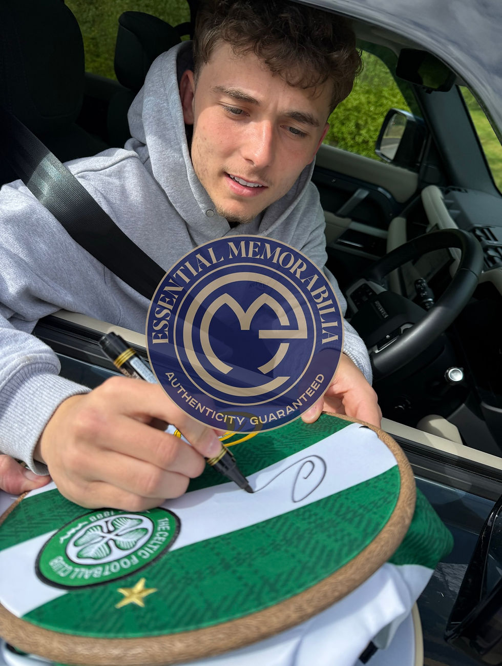 Thumbnail: Celtic Signed 2025/2026 Shirt (5)