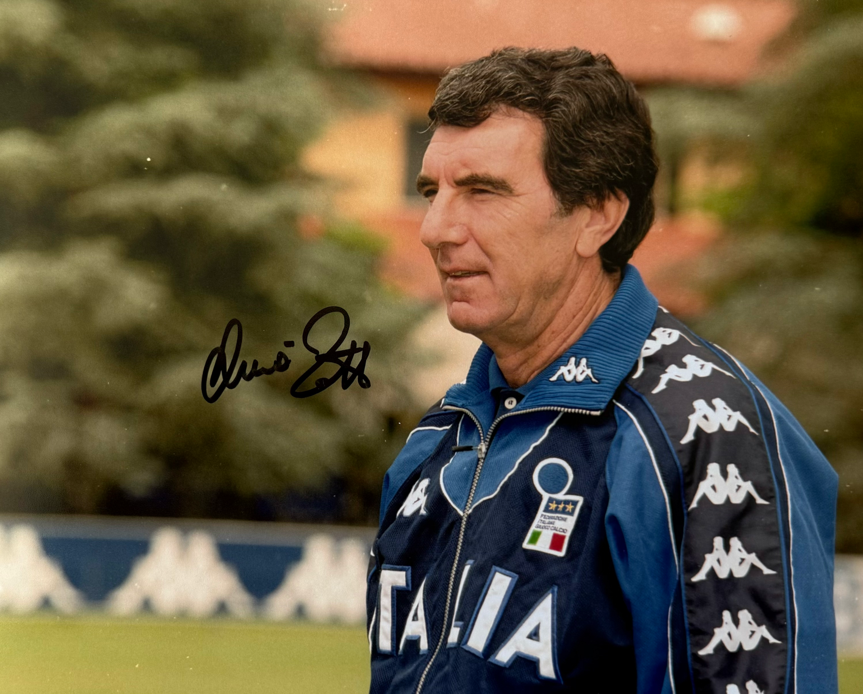 Dino Zoff Signed Italy 10x8 Photo (41)