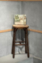 Oil painting on Japanese shikishi board by Muriel Louette displayed in Art San Gallery, Japan.