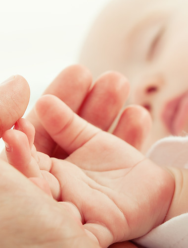 Main de bébé