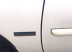 2001 Nissan Altima GXE - 6.png