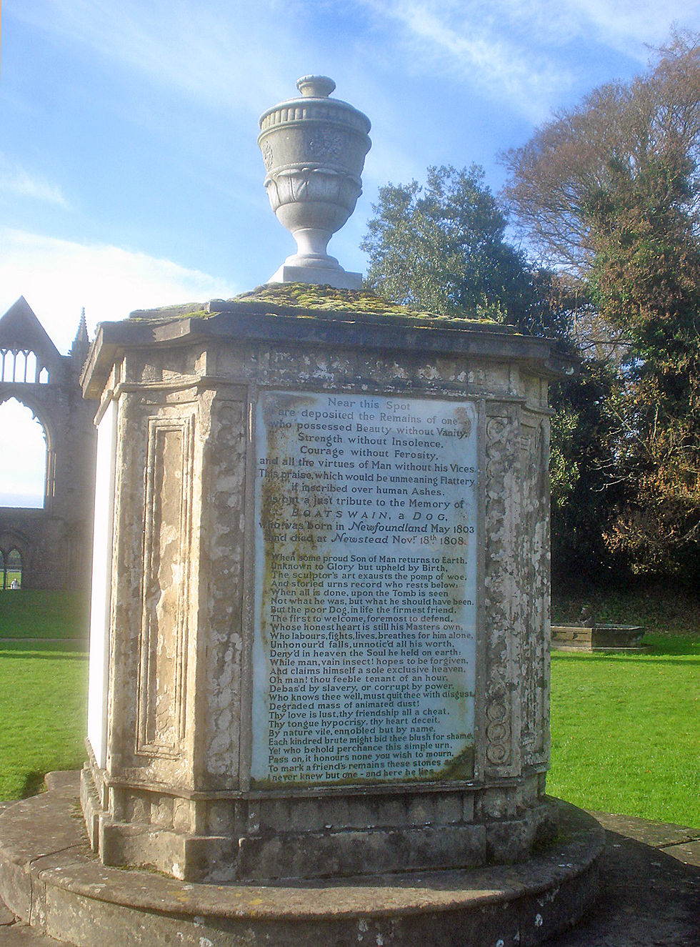 Boatswain's monument at Newstead Abbey, built by Lord Byron while grieving the loss of his dog