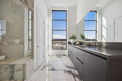 London House - PH primary bath