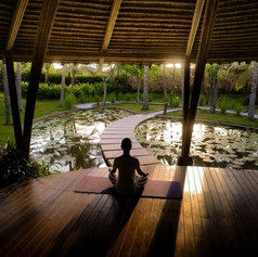 6 Stunning Outdoor Yoga Retreats Around