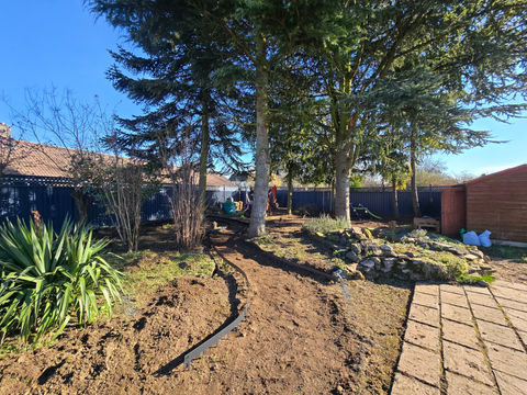 landscaping, goardendesign, woodland garden, pergola, gazebo, resin paths, raised beds
