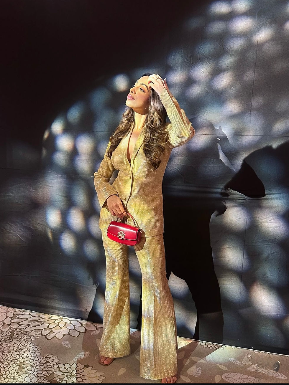 Thumbnail: Gold Shimmer pant suit