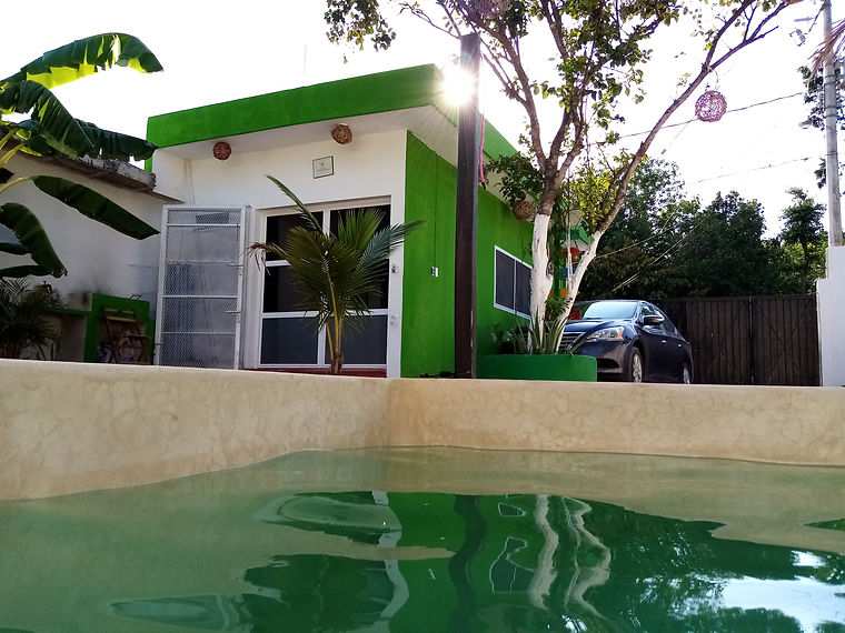 piscina y casa.jpg