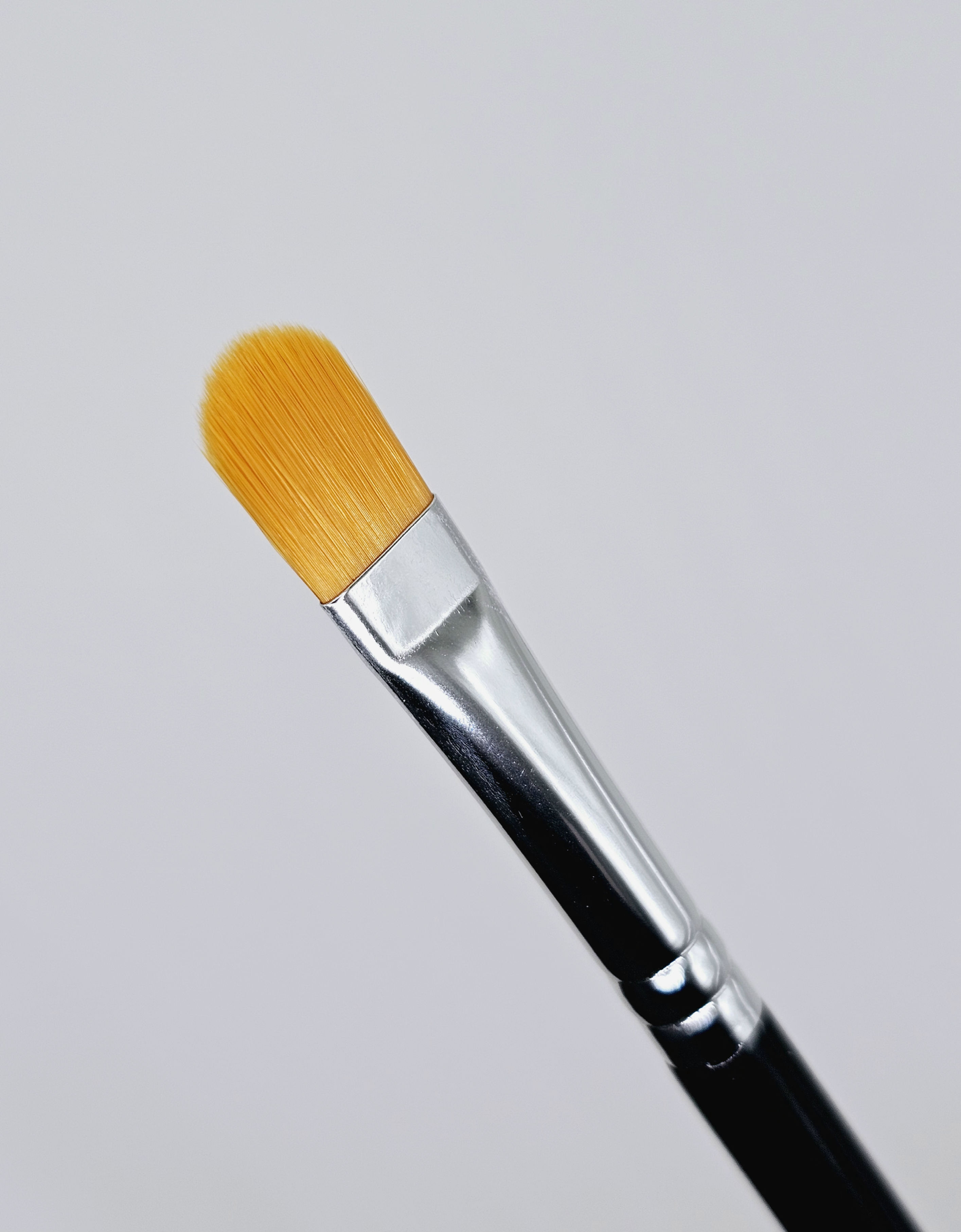 quenched PRO Flat Brush q17