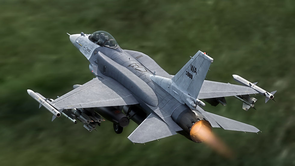 Thumbnail: F-16 Viper Block 72 with Cockpit-Rigged-Changable Decal-Texts