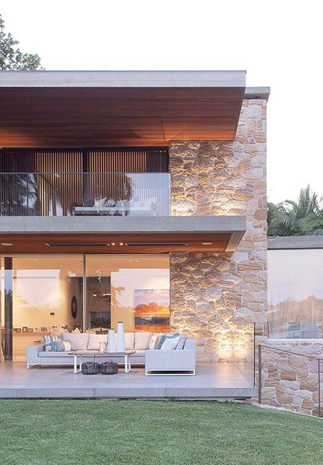 O Impacto das Pedras Brasileiras no Valor de Revenda: Por que o "Natural Stone" Nacional é um Investimento Seguro para o Comprador de Luxo