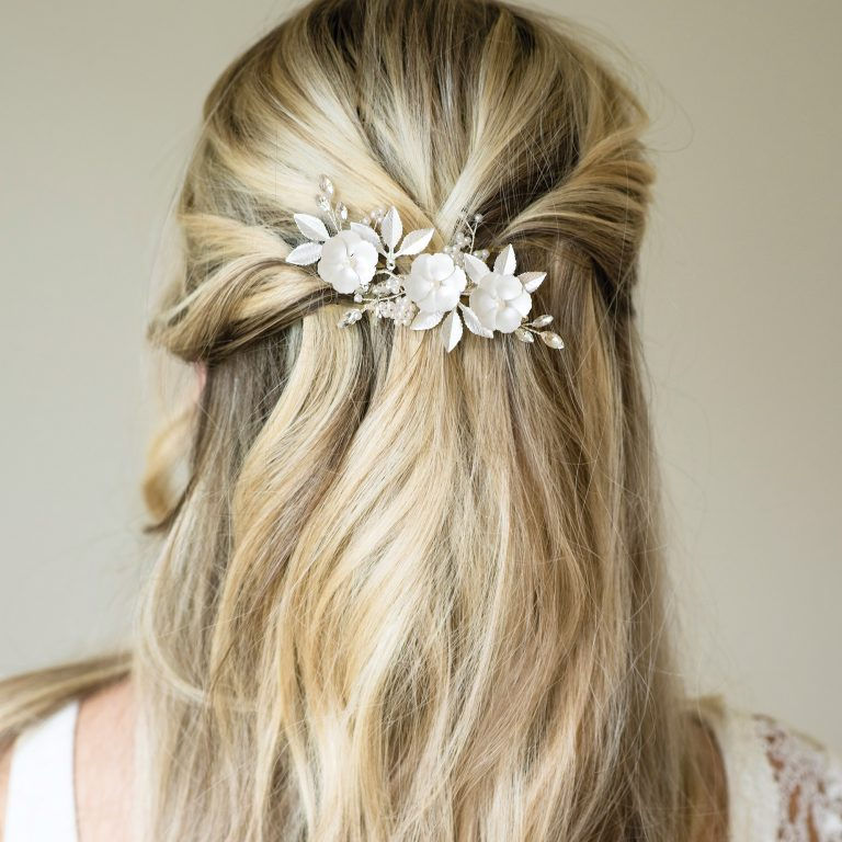 Thumbnail: Gardenia Floral Clip