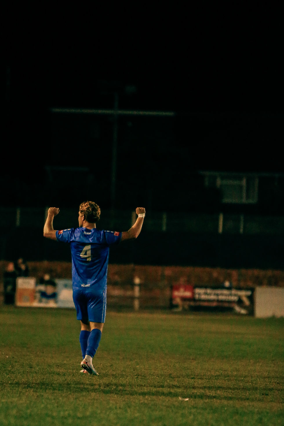 Jacob No.4 Celeb Arms Up.jpg