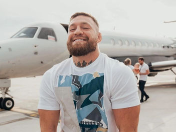 Conor McGregor s'envole vers Las Vegas pour débuter le tournage de "TUF"