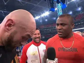 Francis Ngannou et Tyson Fury lancent le Trashtalk avant leur combat de boxe !