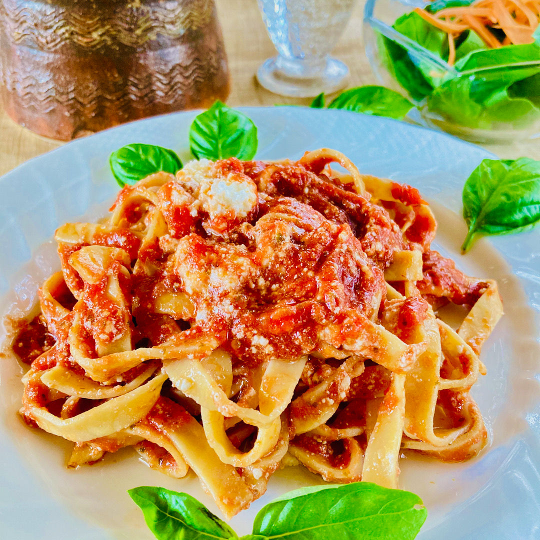 手作り無添加パスタ トマトソース&フレッシュチーズ