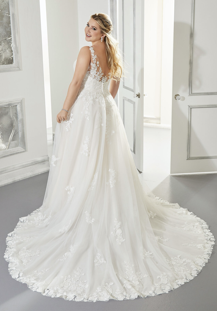 Arlene Wedding Dress 3302