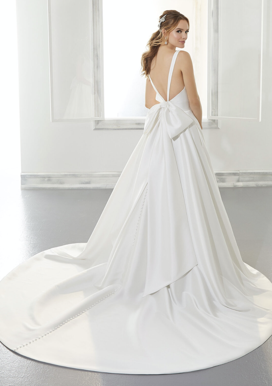 Amy Wedding Dress 5875