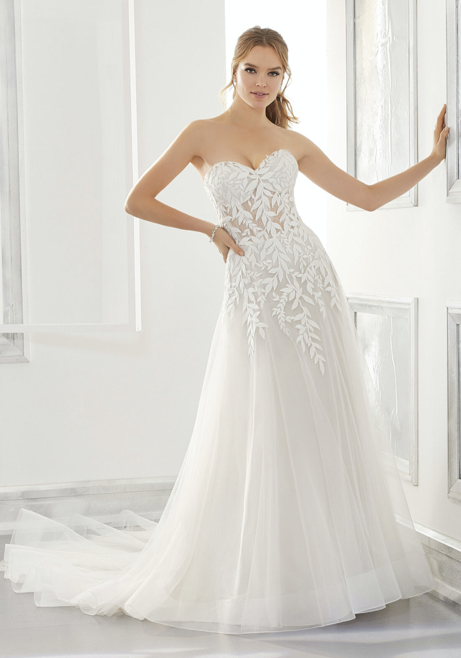 Azalea Wedding Dress 5870