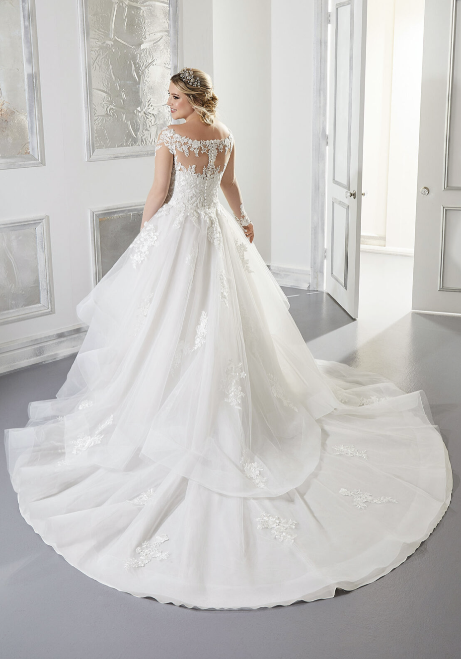 Alyssa Wedding Dress 3308